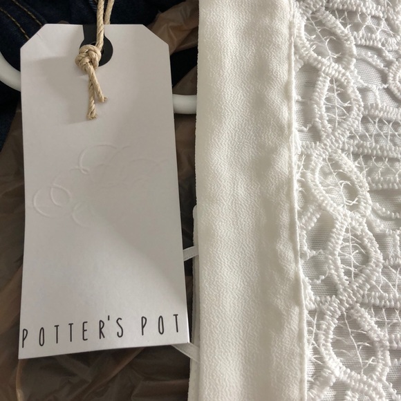 ❤️Super Cute Off White Crochet Skirt❤️ - Picture 3 of 5